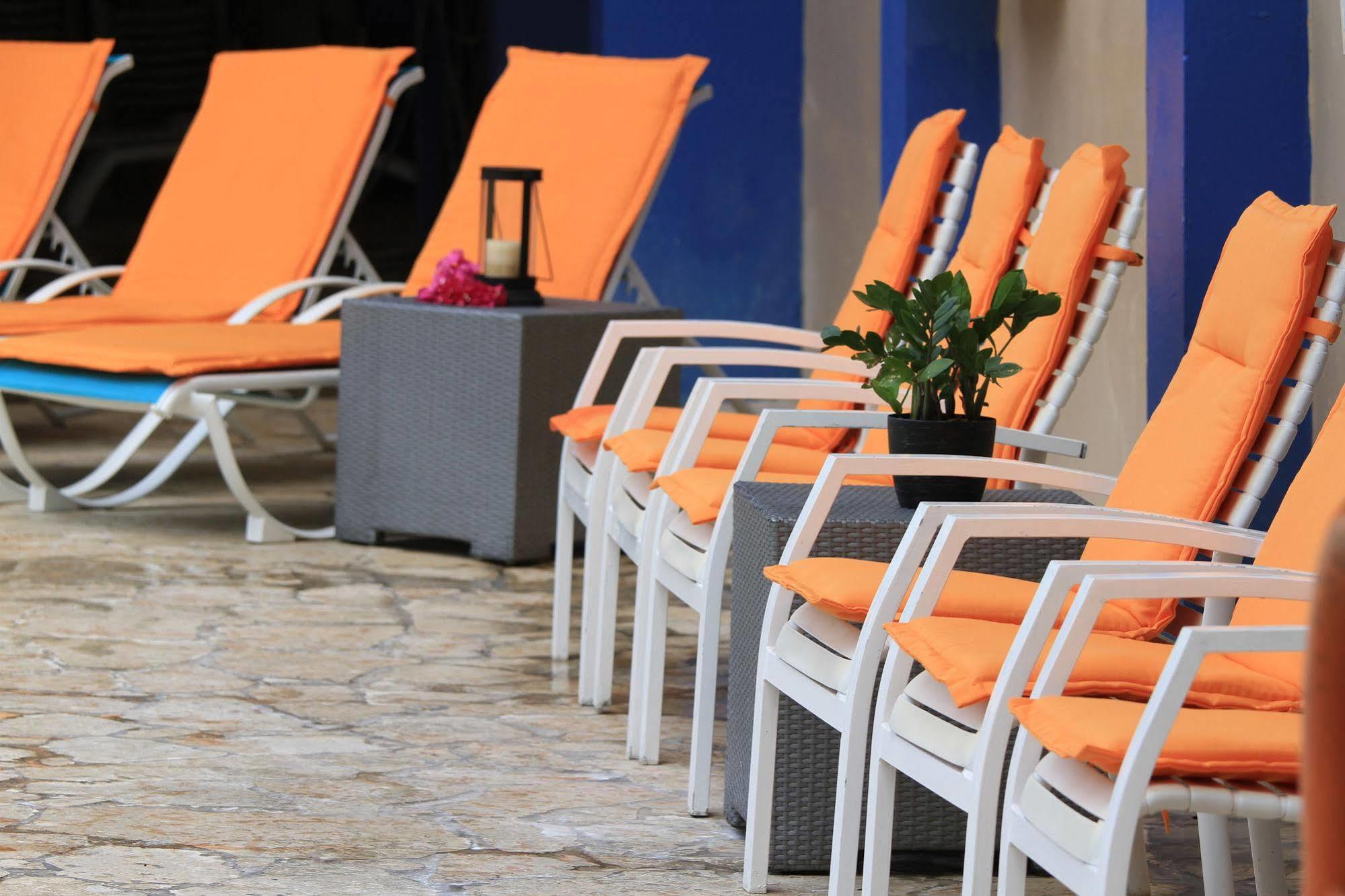 Parador Boquemar โบเคโรน ภายนอก รูปภาพ